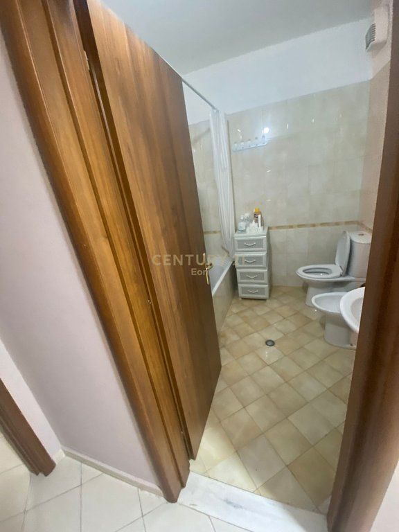 Apartament i Bollshëm 2+1+2 për Qira në Vollga, Durrës!