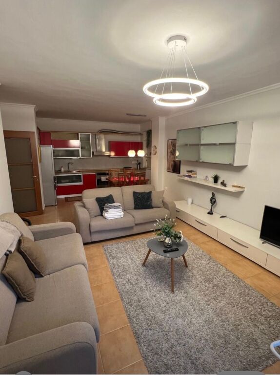 1+1, floor 3 Elevators, sales street block, 800 thousand lek