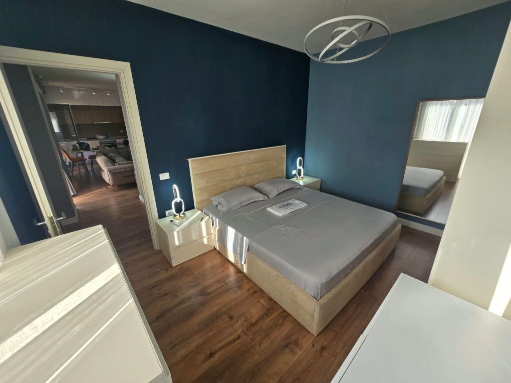 Bulevardi Zogu i Pare Jepet me Qera Apartament 1+1