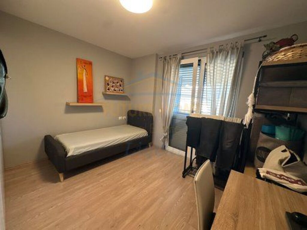 Shitet, Apartament 2+1 +Post Parkim, Liqeni i Thatë, Tiranë