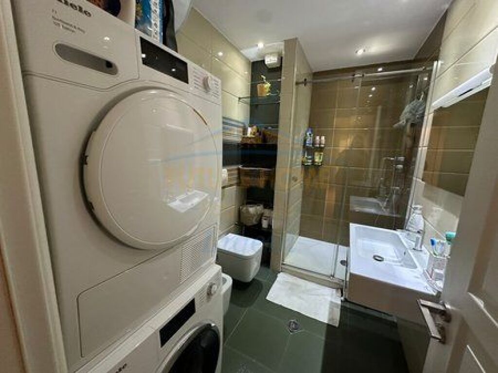 Shitet, Apartament 2+1 +Post Parkim, Liqeni i Thatë, Tiranë