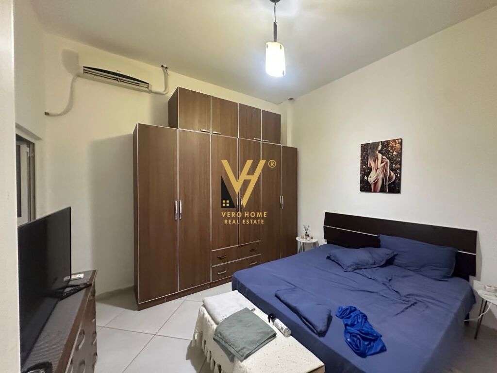 SHITET APARTAMENT 2+1+2+AMBIENT BIZNESI NE QESARAKE 270.000 EURO