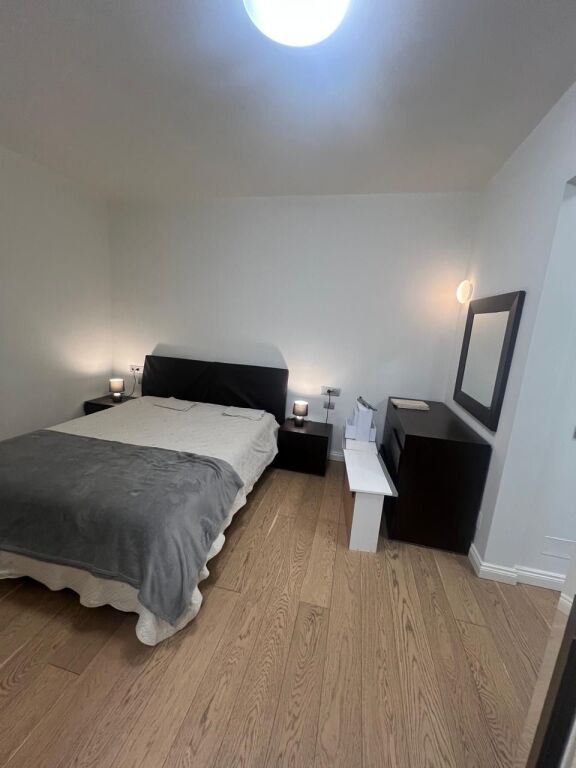 Qera, Apartament 2+1+2, Sheshi Wilson, Tirane