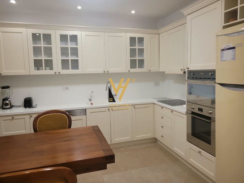 APPARTAMENTO 4+1+3+2BLK IN AFFITTO A BLLOK 2.500 EURO