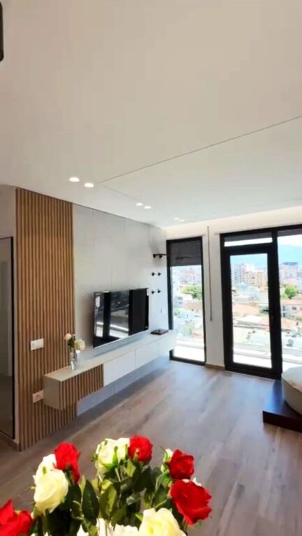 🏢Rruga e Dibres,prane Viles Gold jepet me qera apartament 2+1,i mobiluar.1,000 Euro