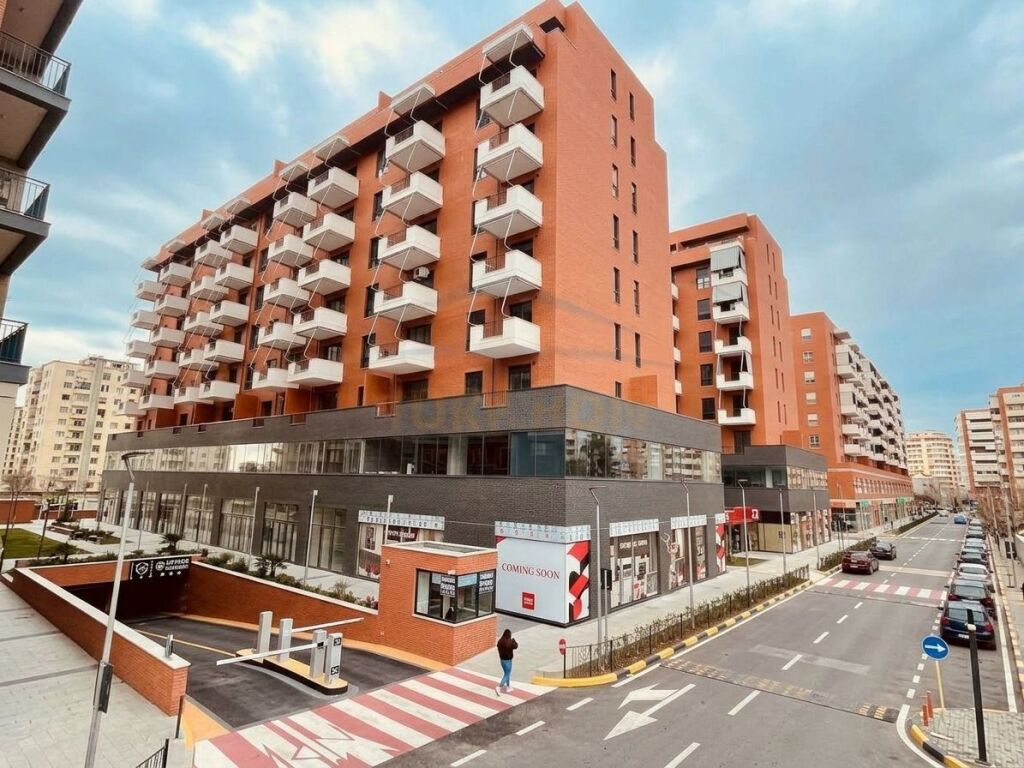 Qera, Ambient Biznesi, Kompleksi Delijorgji, Tiranë