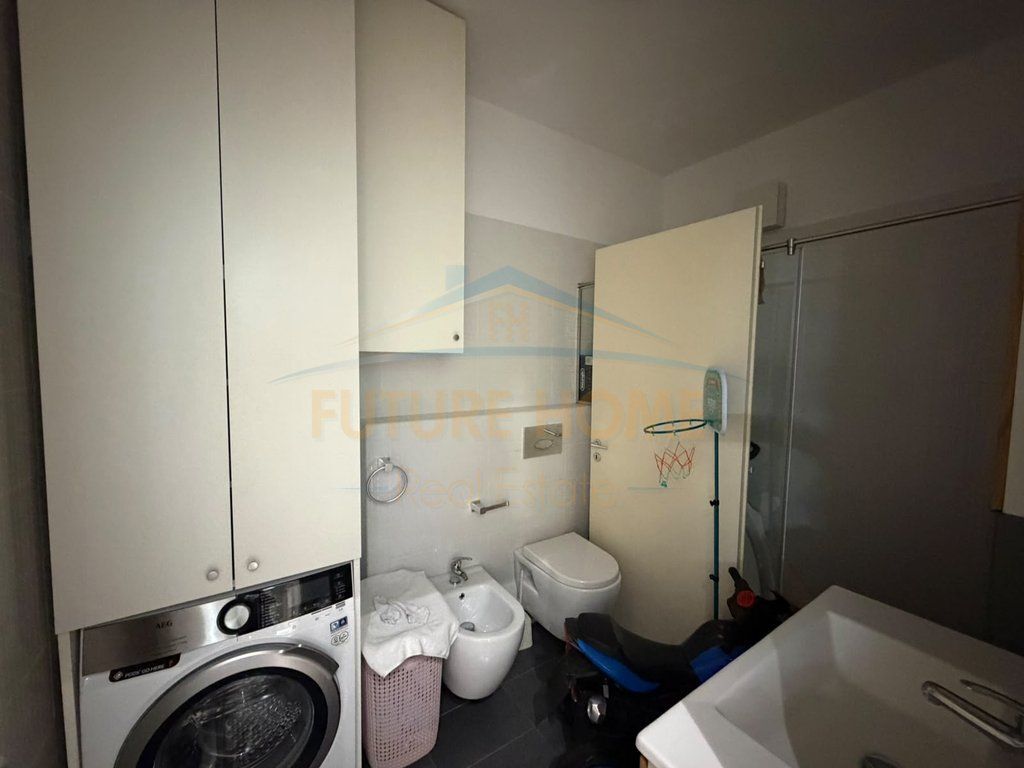 In affitto, appartamento 2+1+2 + posto auto, Alidem, Tirana.