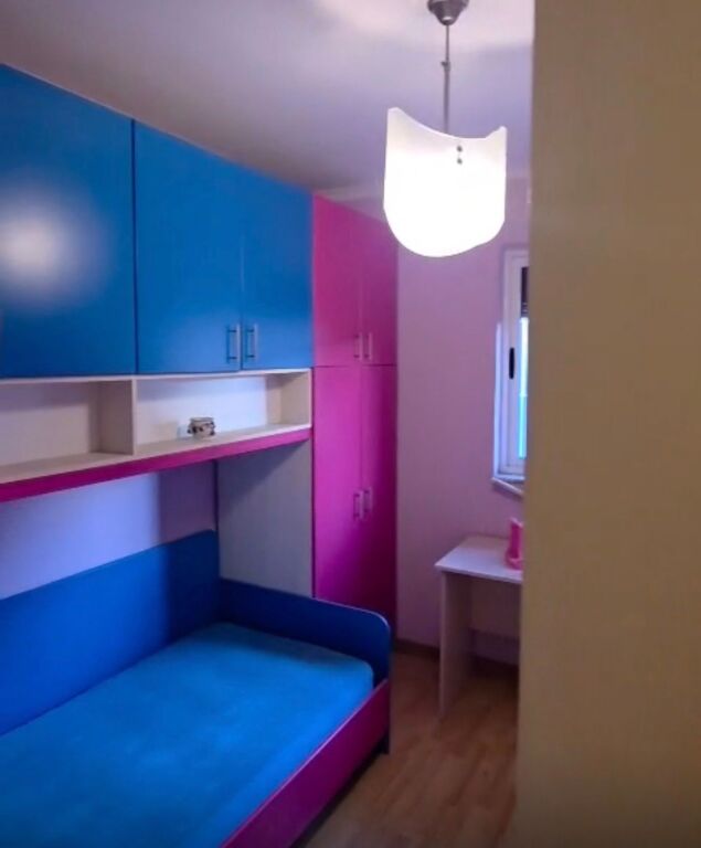 Apartament 2+1 (i vogel ) tek Siri Kodra!