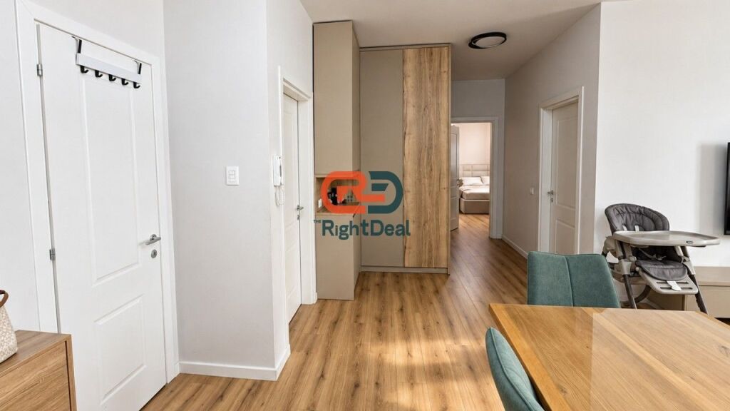 Prane Shkolles Se Baletit, Shitet Apartament 2+1, I Investuar Totalisht!!!