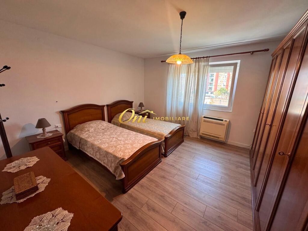 KOMUNA E PARISIT APARTAMENT PER QERA 2+1