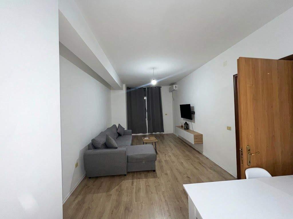 Apartament 1+1 + Ballkoni Mobiluar me Qira – Astir !
