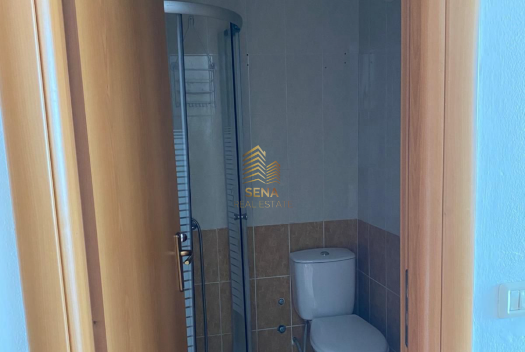 Qira, Apartament 1+1+Verande, Pazari i Ri, 60.000 Leke