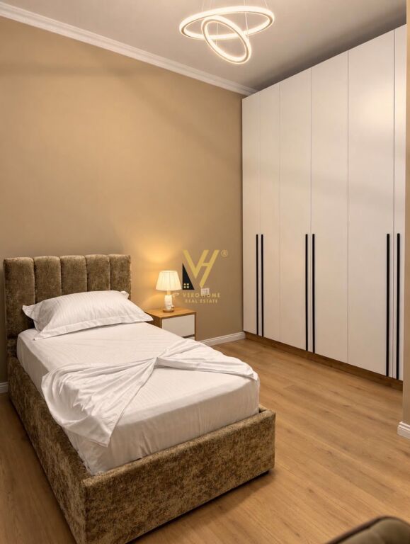 JEPET APARTAMENT 2+1+2+BLK ME QERA TEK KOPSHTI BOTANIK 1.200 EURO