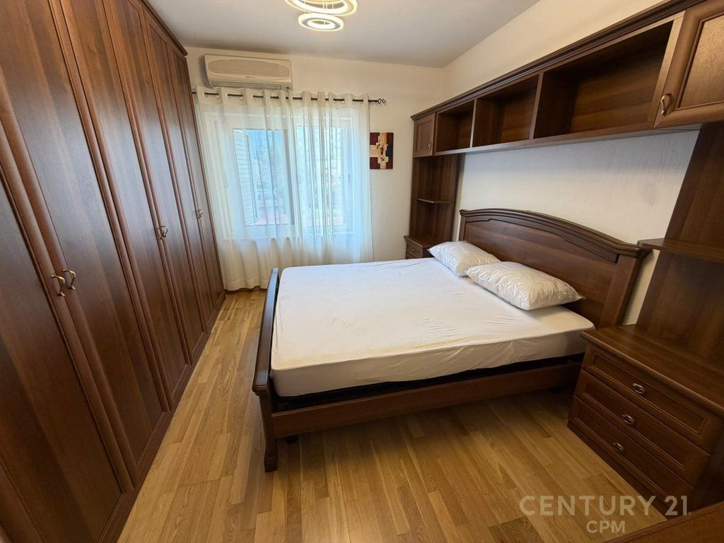 Apartament 1+1 - Rruga e Durresit