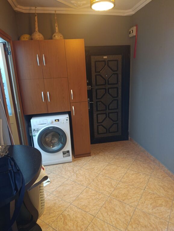 Rent | Apartament 2 + 1 | Rruga Njazi Meka | 400 €/month