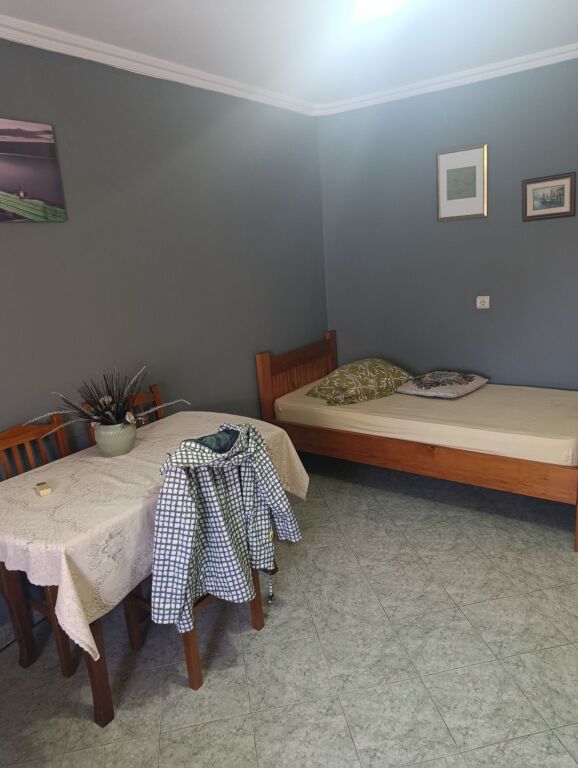 Rent | Apartament 2 + 1 | Rruga Njazi Meka | 400 €/month
