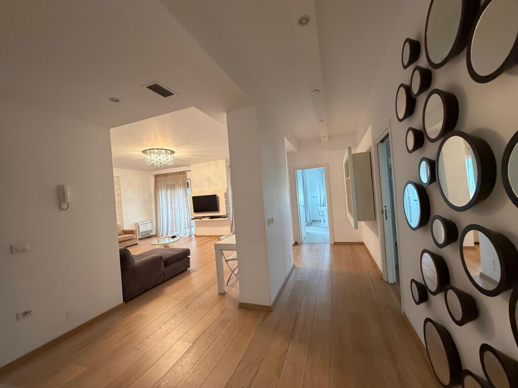 Apartament me Qira te Rruga e Bogdanëve