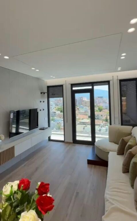 Qera | Apartament 2 + 1 | Rruga e Dibrës | 1000 €/muaj i diskutueshem