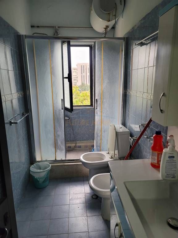 Qira,Apartament 3+1,Rruga Kongresi i Manastirit,Kinostudio,Tiranë.