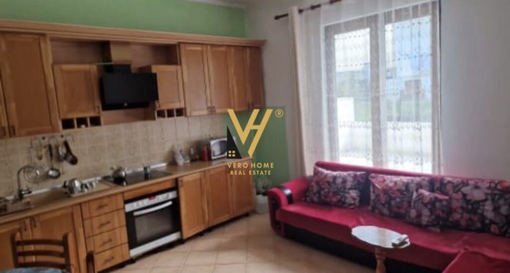 3+1 ENTRANCE FOR RENT ON ELBASAN STREET 64,000 LEKE