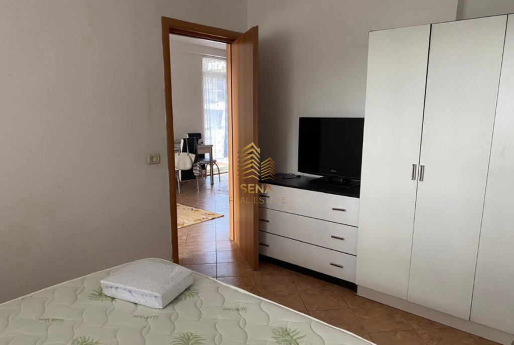 Qira, Apartament 1+1+Verande, Pazari i Ri, 60.000 Leke