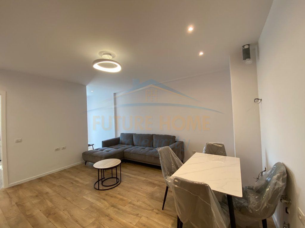 Affitto, Appartamento 2+1 con Veranda, Via Jordan Misja, Tirana