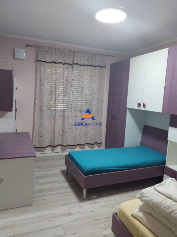 JEPET APARTAMENT ME QERA 2+1+VERANDE "RRUGA MIHAL GRAMENO" 65.000 LEKE