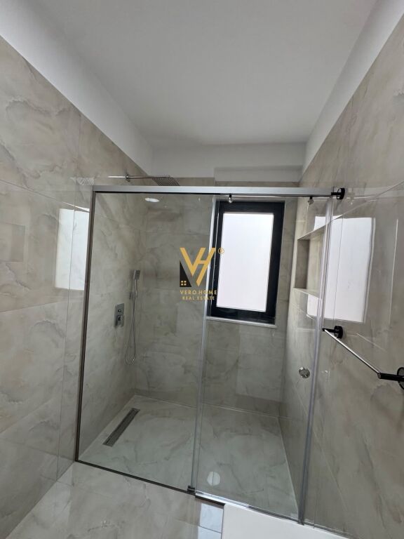 JEPET APARTAMENT 1+1+BLK ME QERA TE 21 DHJETORI 70.000 LEKE
