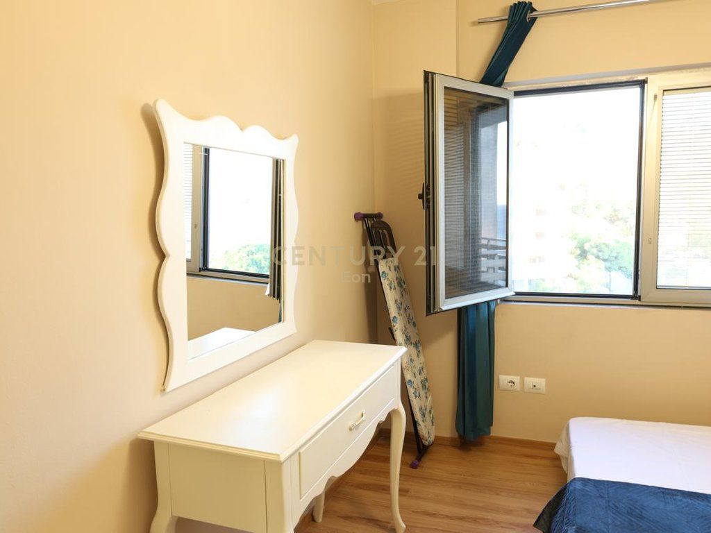 JEPET ME QIRA APARTAMENT 1+1 NE CURRILA !