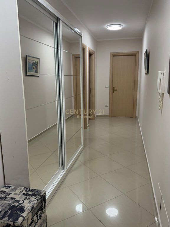 Apartament 2+1 Me Qira në Liqeni i Thatë