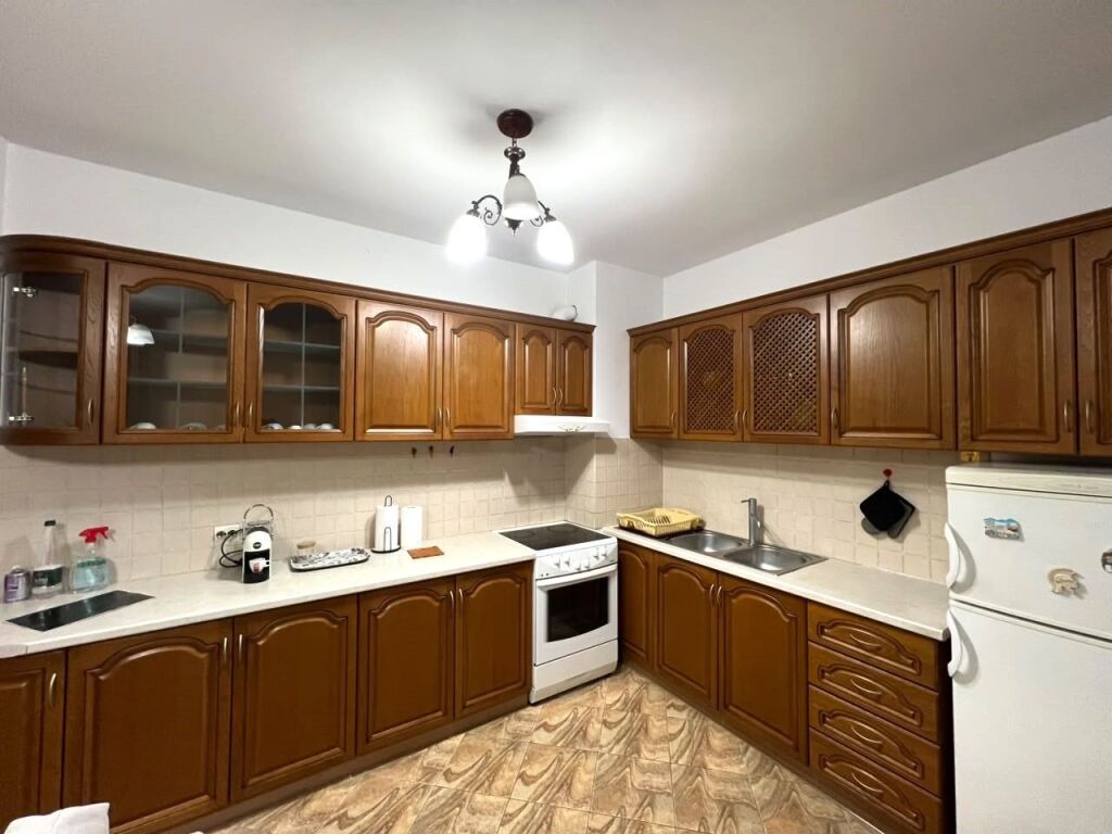 Apartament me qera 2+1+2 te Zogu i Zi