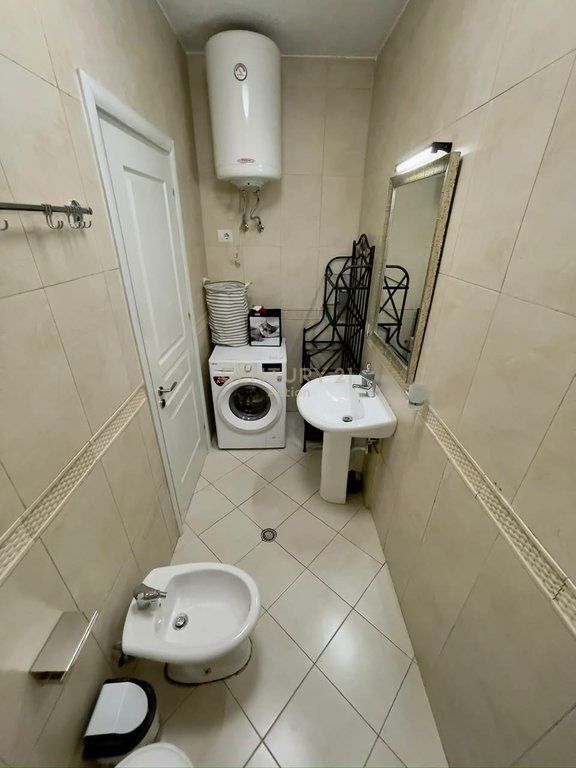 QIRA, APARTAMENT MODERN 1+1+2 TUALETE, MINISTRIA JASHTME
