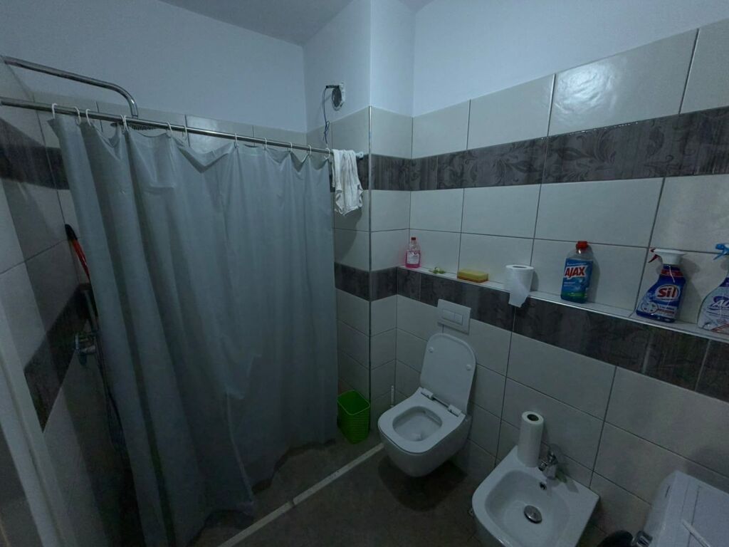 2+1 apartment for rent with parking  📍 Location: Former Aviation Field