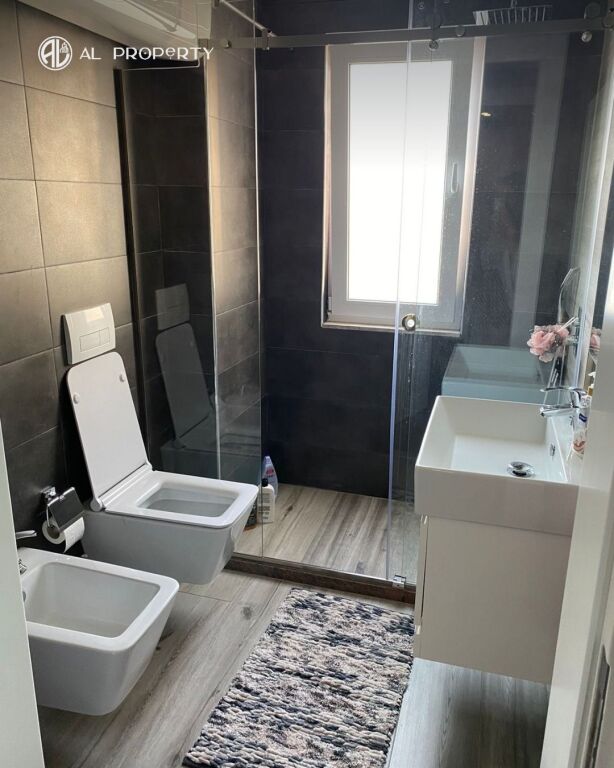  Apartament 3+1+2 me pamje deti per Qira ne Vollga, Durres