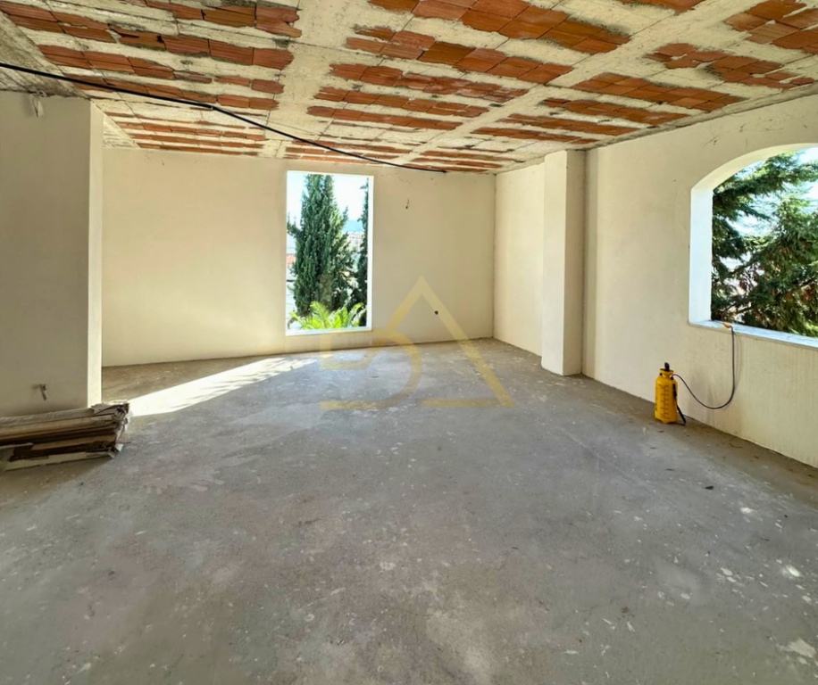 SHITET KATI I DYTË I NDËRTESËS – SAUK, TIRANË