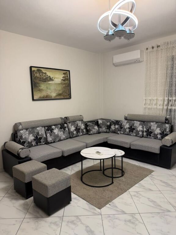 Apartament 1+1 me qira në Rruga e Elbasanit, Tirane