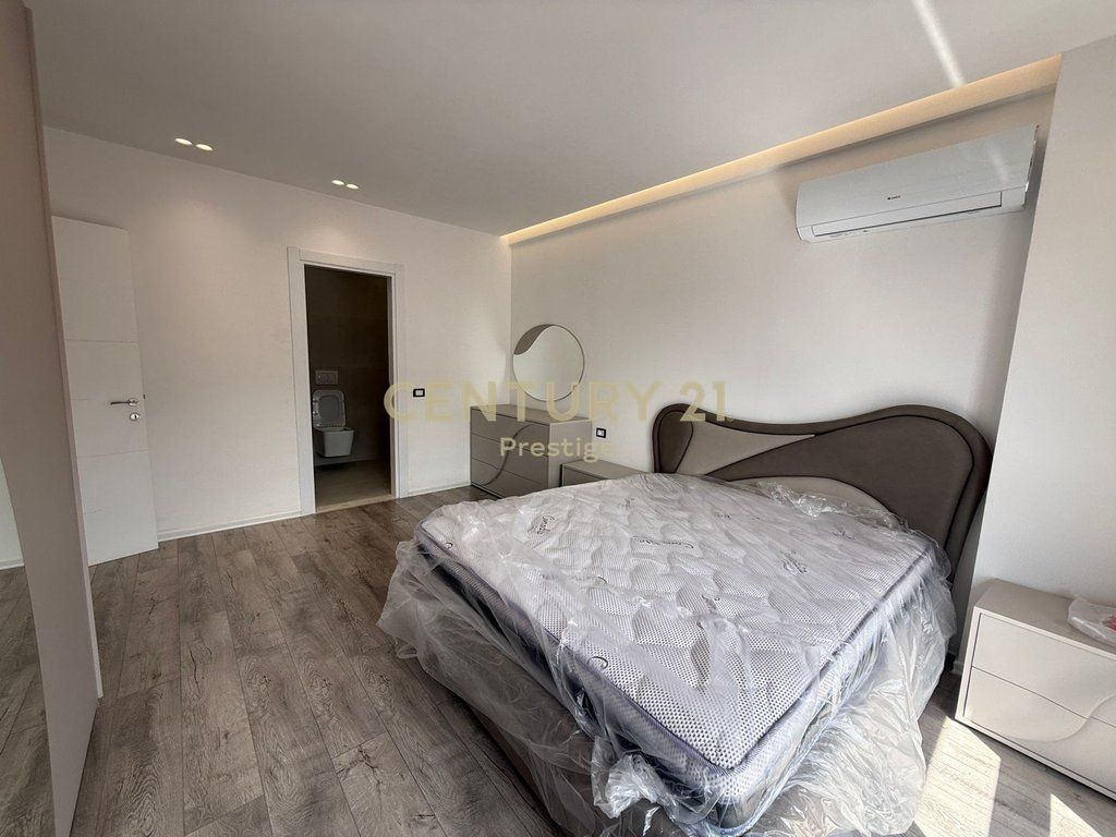 2+1+2 APARTMENT FOR RENT, NEW BOULEVARD, TIRANA! 700 € /Month 70,000 Lekë /Month