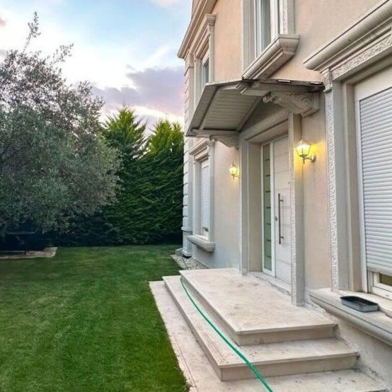 🏡✨ SHITET VILË 4-KATËSHE | WHITE HOUSE RESIDENCE, PRANË TEG