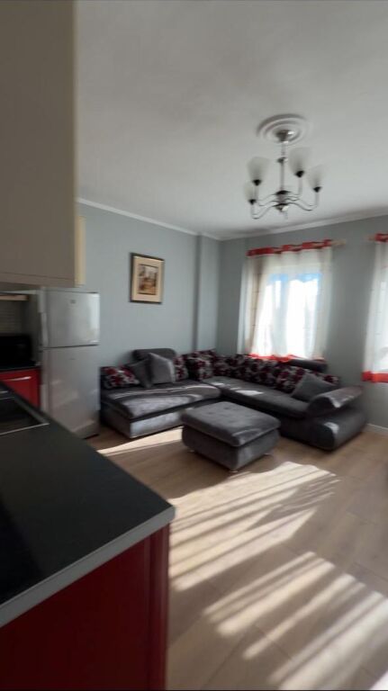 Shitet apartament 2+1 tek Pallatet e Verdha (139 milion) 83 m2 .