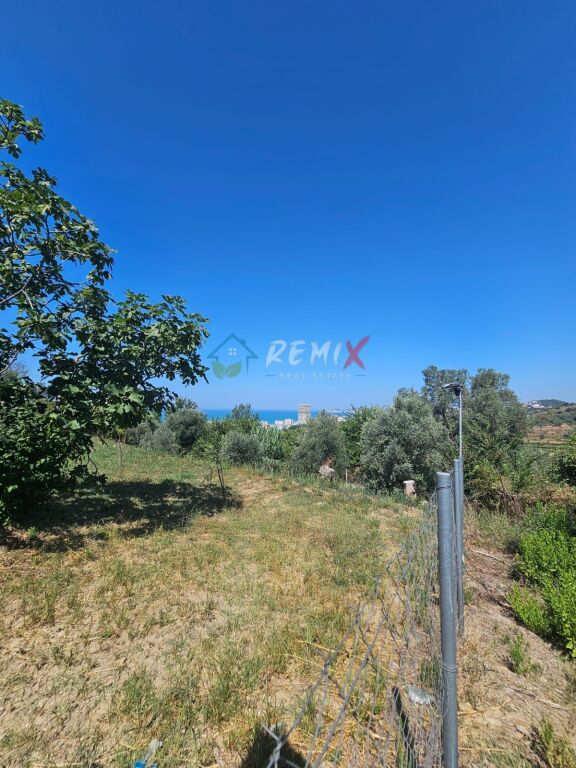 SHITET TOKË NË KRYEMEDHENJ, GOLEM – PAMJE NGA DETI! 🏡