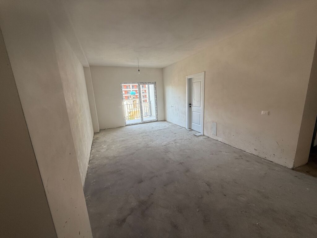 Vendesi super appartamento 1+1+Garage. Paskuqan.