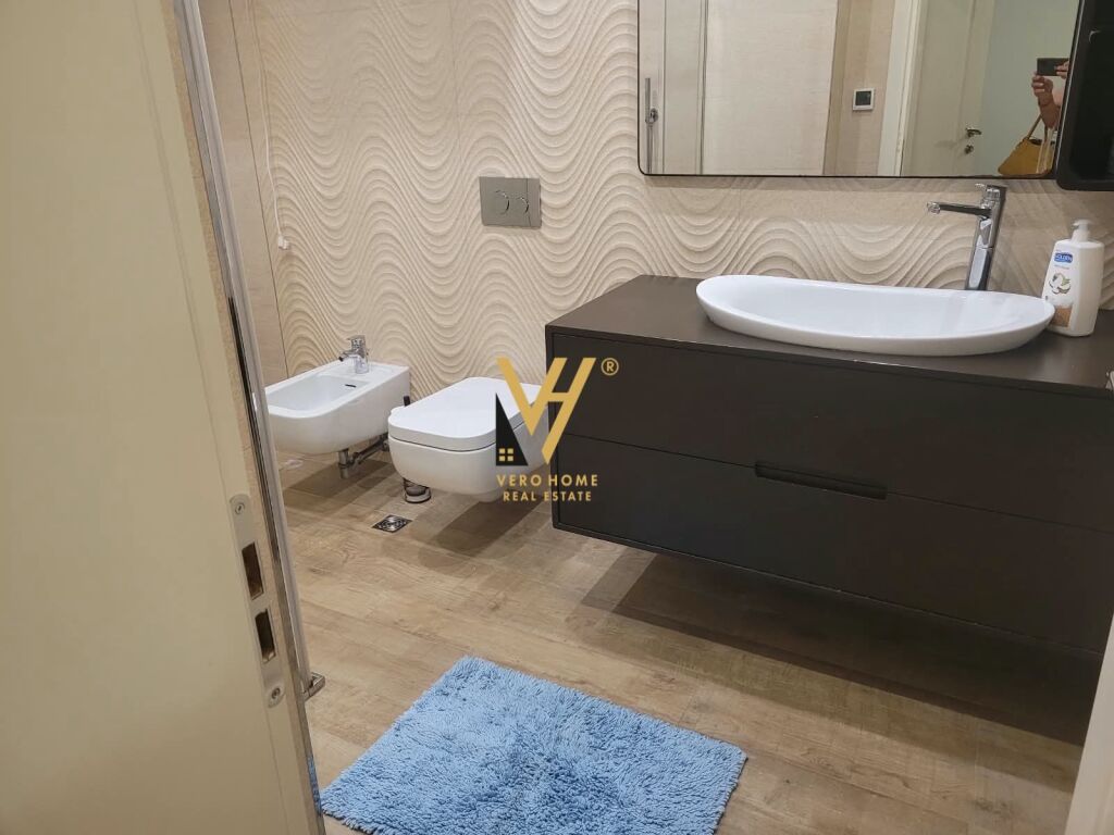 APPARTAMENTO 4+1+3+2BLK IN AFFITTO A BLLOK 2.500 EURO