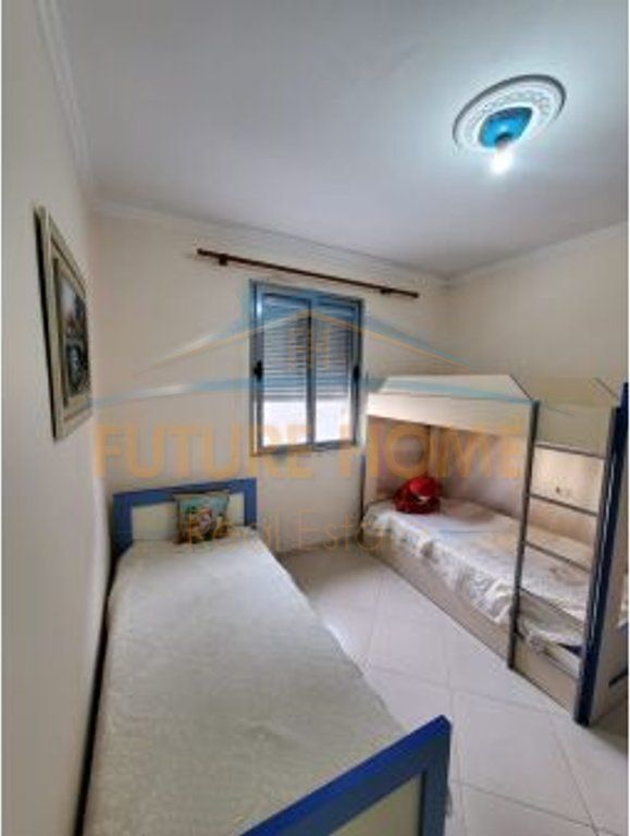 SHITET APARTAMENT 2+1+2 | FRESKU, TIRANË