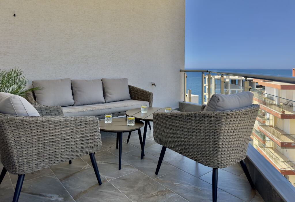 Elegante appartamento con 2 camere da letto e vista mare, a pochi passi dalla spiaggia di Santa Quaranta, Saranda