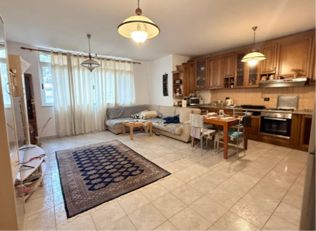SHITET APARTAMENT 3+1 | KOMUNA E PARISIT – PRANË KIKA 1