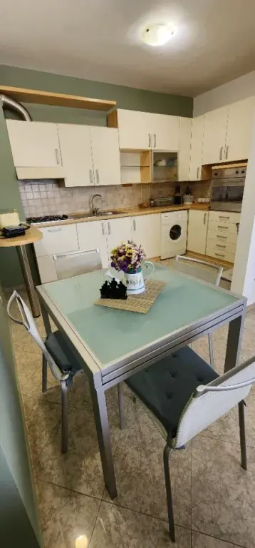 Qera | Apartament 1 + 1 | Pazari i ri | 670 €/muaj