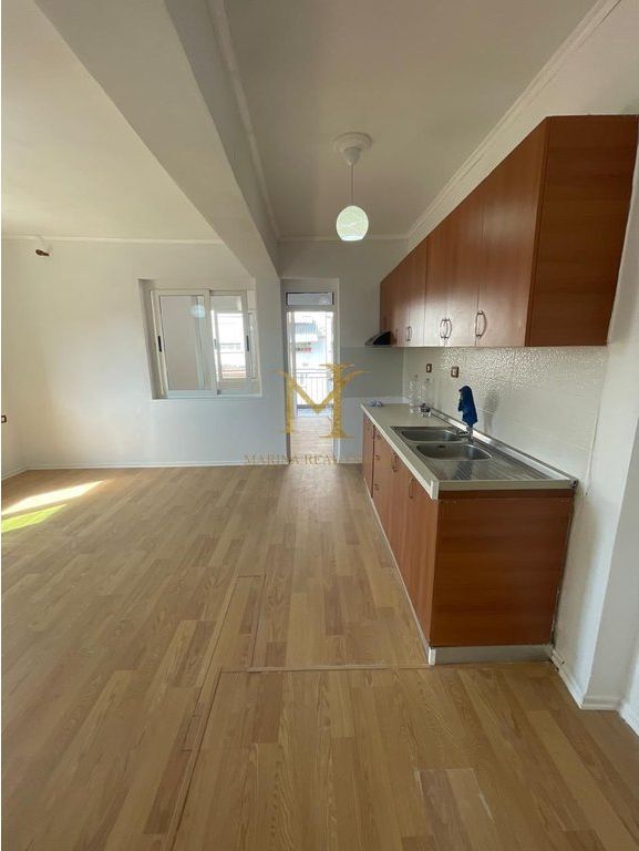 APARTAMENT 2+1 PËR SHITJE – SPITAL, DURRËS