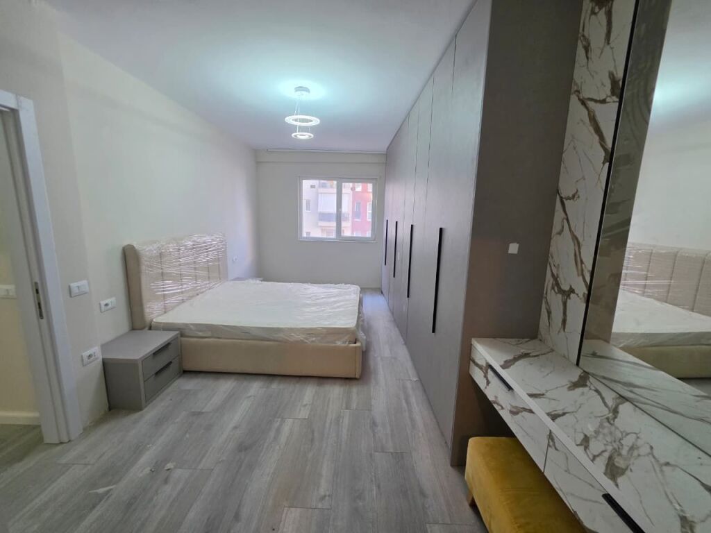 🏡 JEPET ME QIRA APARTAMENT 2+1+2 + DEPO + PARKIM  📍 Adresa: Pranë Zogut të Zi