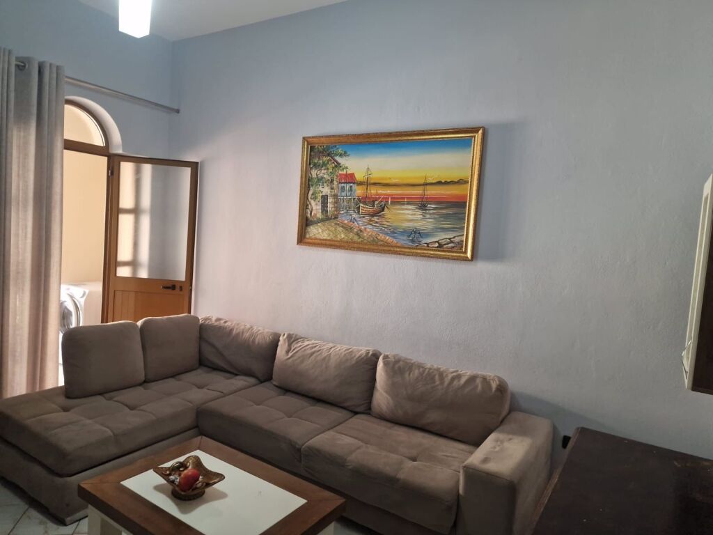 Apartament 1+1 me qera tek Sheshi Wilson