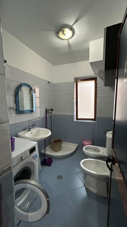 APARTAMENT 1+1 50,000 LEKE RRUGA FORTUZI